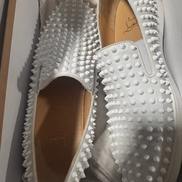 Christian Louboutin Brown Shoe Box with White Logo - Picture 5 of 5